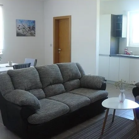 아파트 My Nest 프리블라카